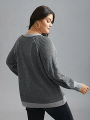 Cable Knit V-Neck Raglan Sleeve Pullover