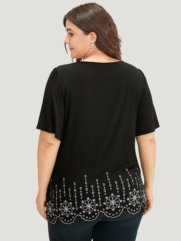 Embroidered Button Detail Scalloped Trim T-shirt