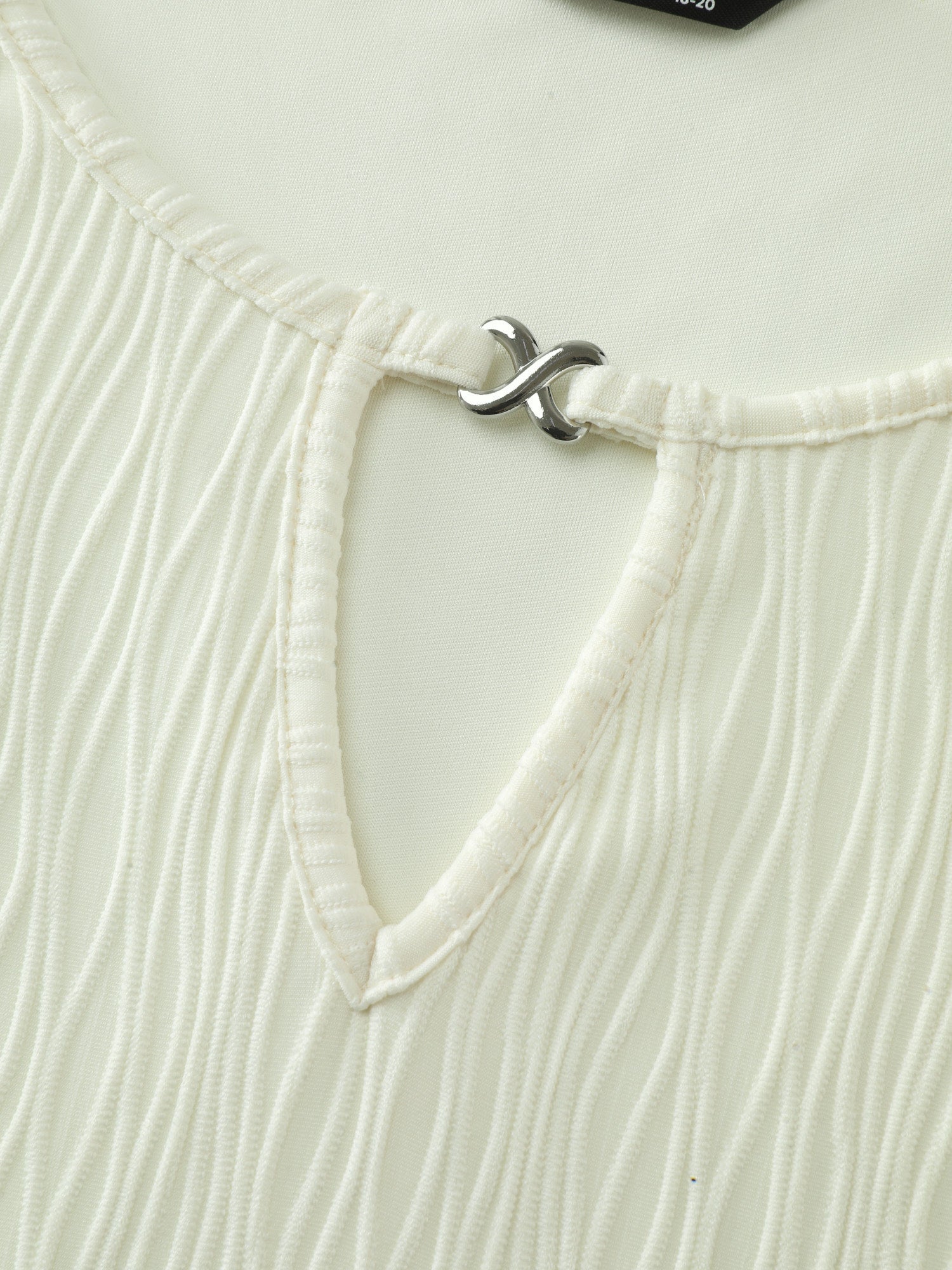 Keyhole Neckline Plain Textured Tank Top