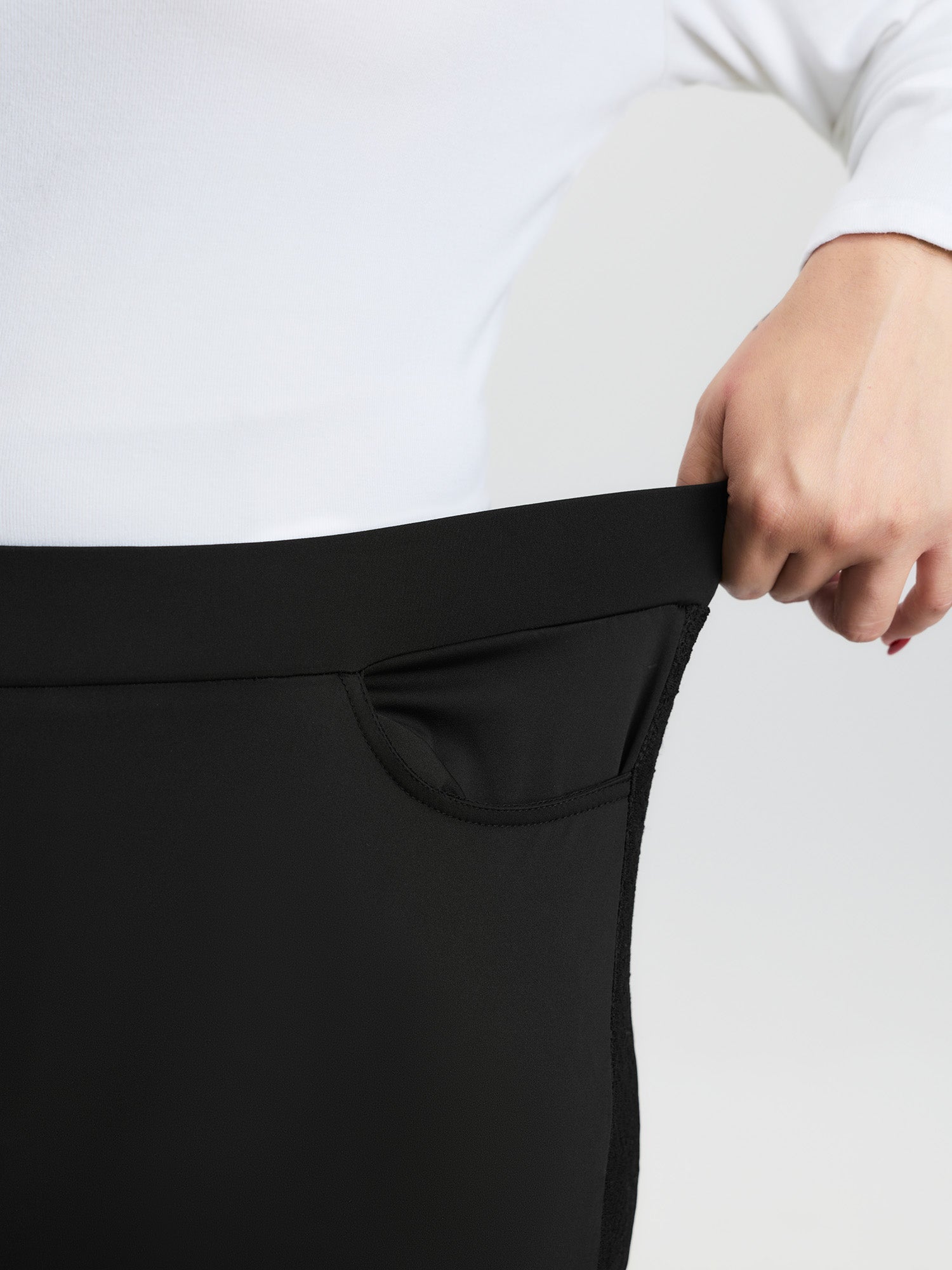 Stretchy Waistband Skinny-Fit Pants