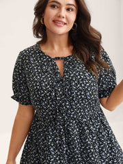 Ditsy Floral Print Bow-Tie Blouse