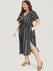 Geometric Print Flutter Sleeve Pocket Wrap Belt Split Dress