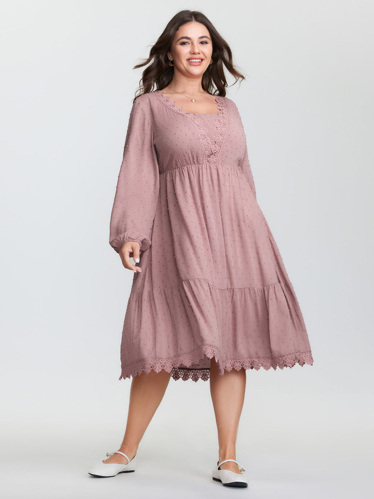 Textured Scalloped Neckline Tiered Midi Dress