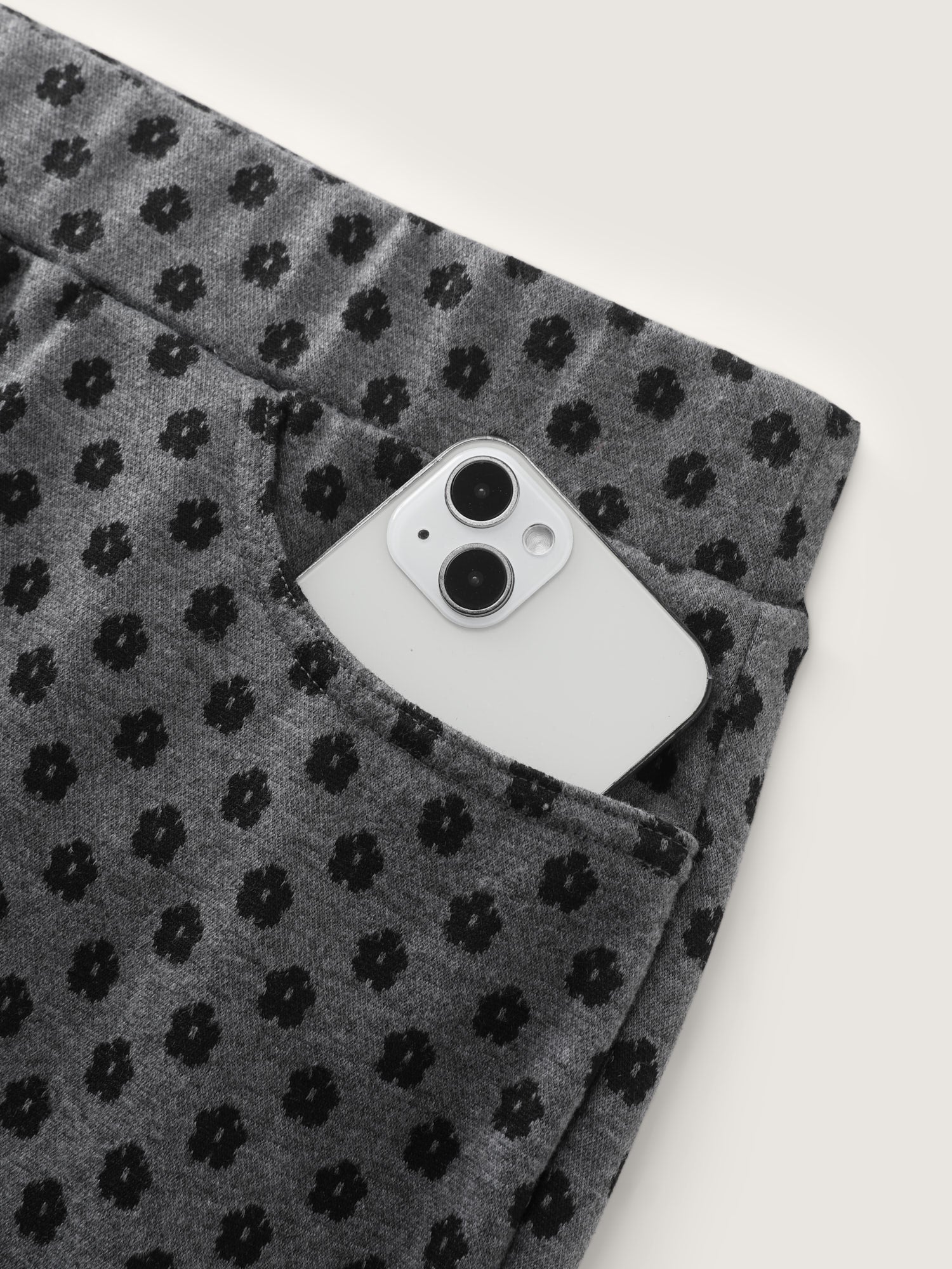 Monochrome Floral Print Stretchy Pants