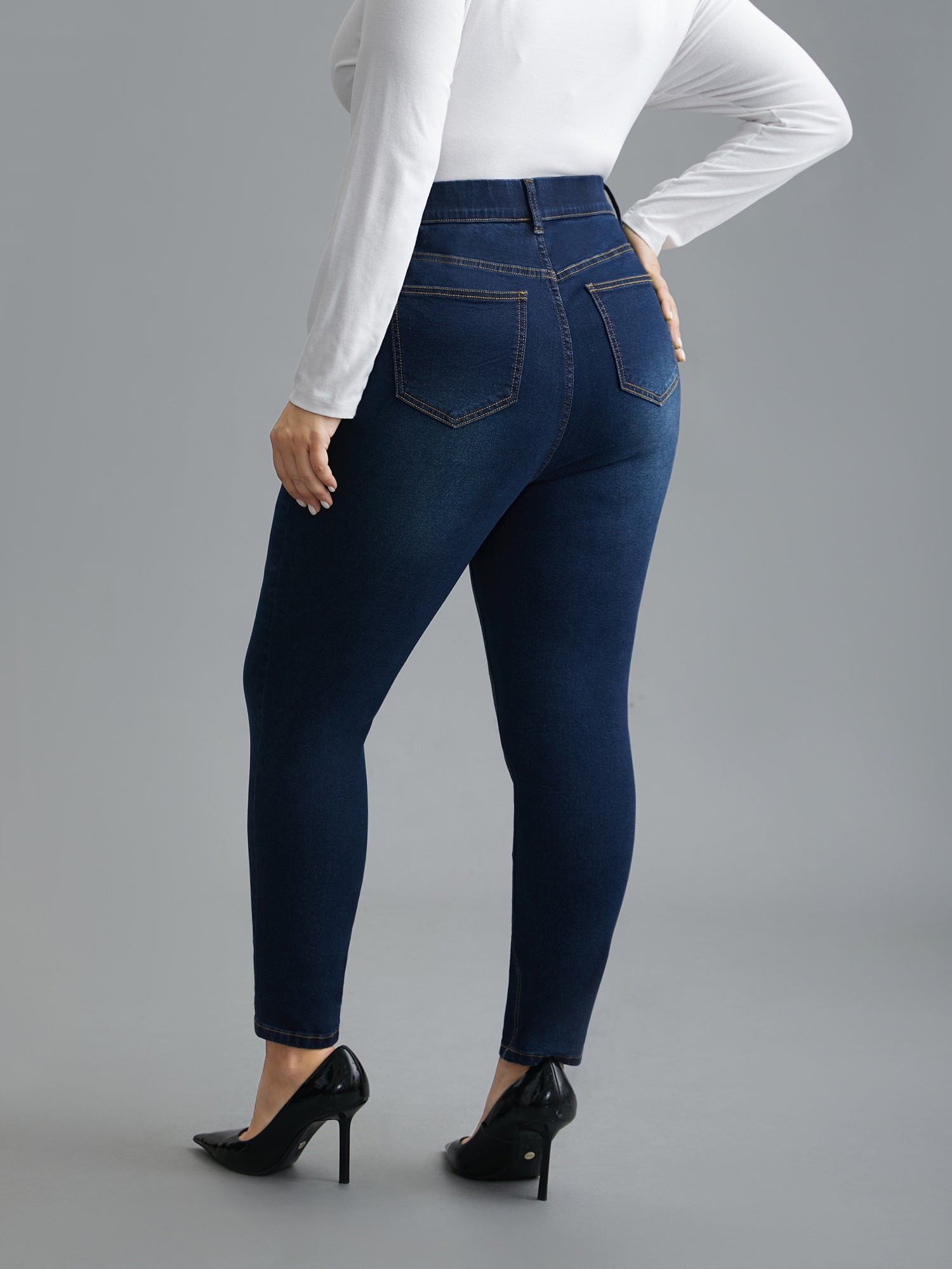 Elastic Waist Mid Rise Skinny Jeans