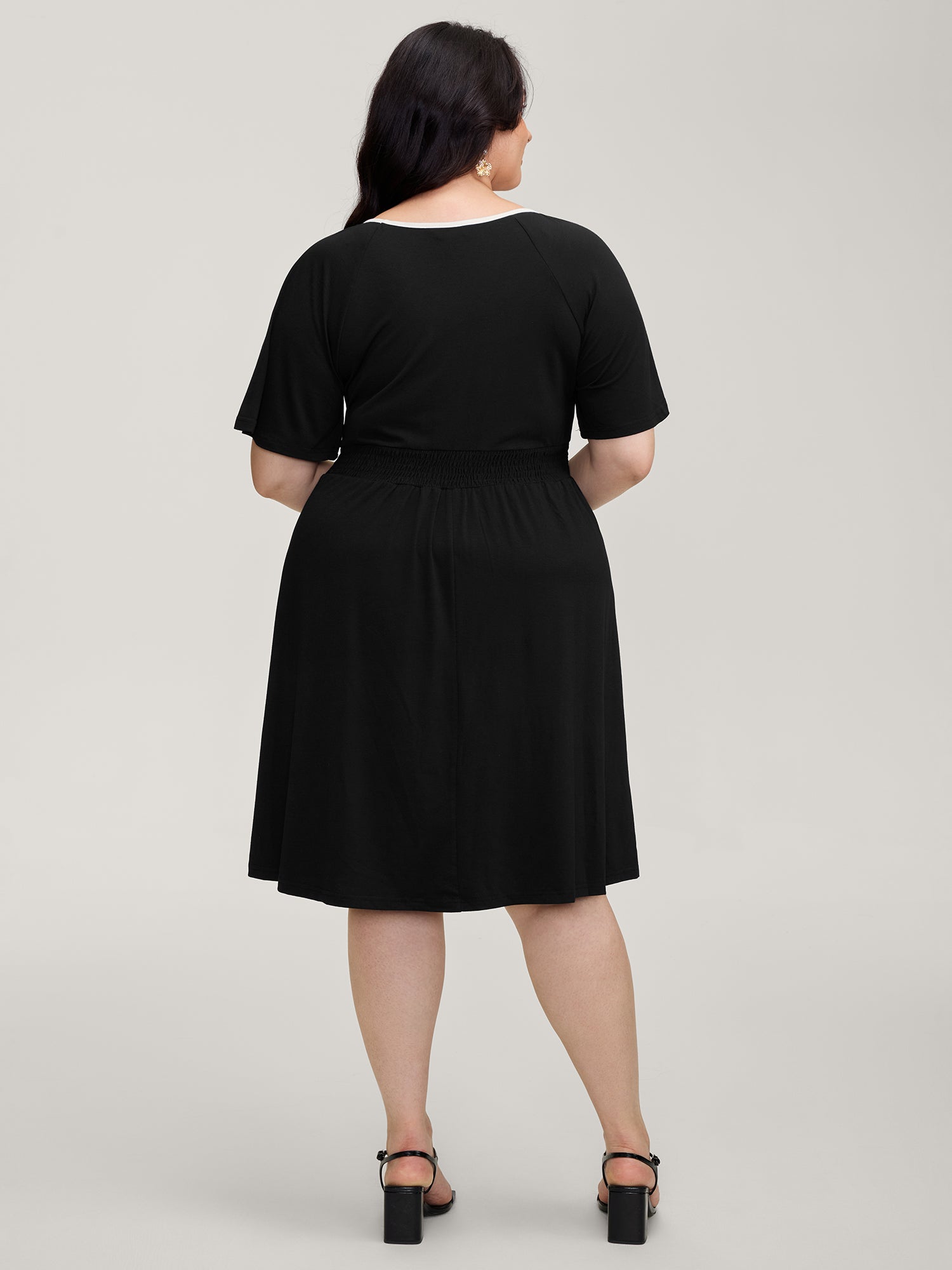 Neck Bow-Tie Contrast Pockets Midi Dress