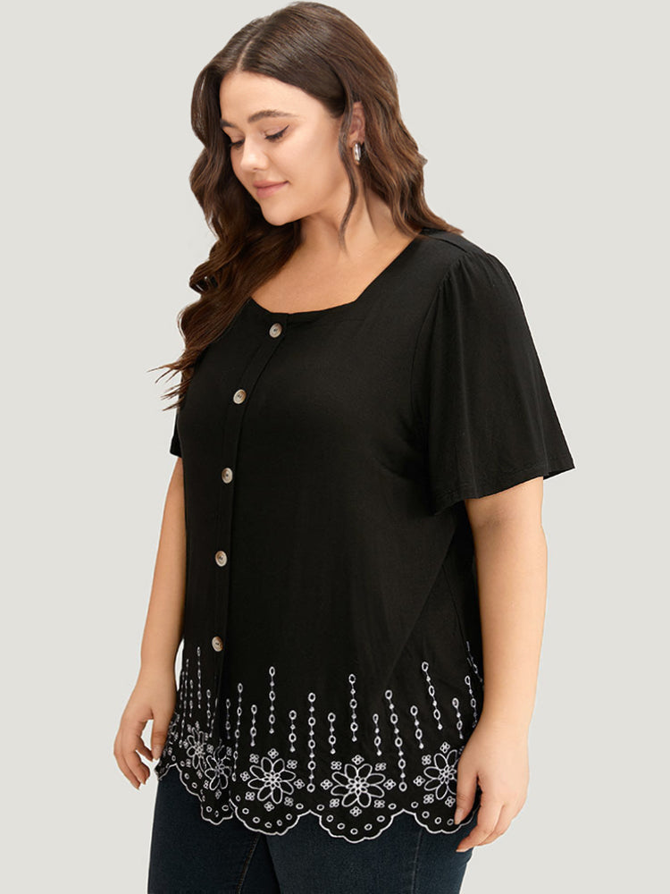 Embroidered Button Detail Scalloped Trim T-shirt