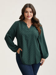 Notched Collar Geometric Print Flowy Blouse